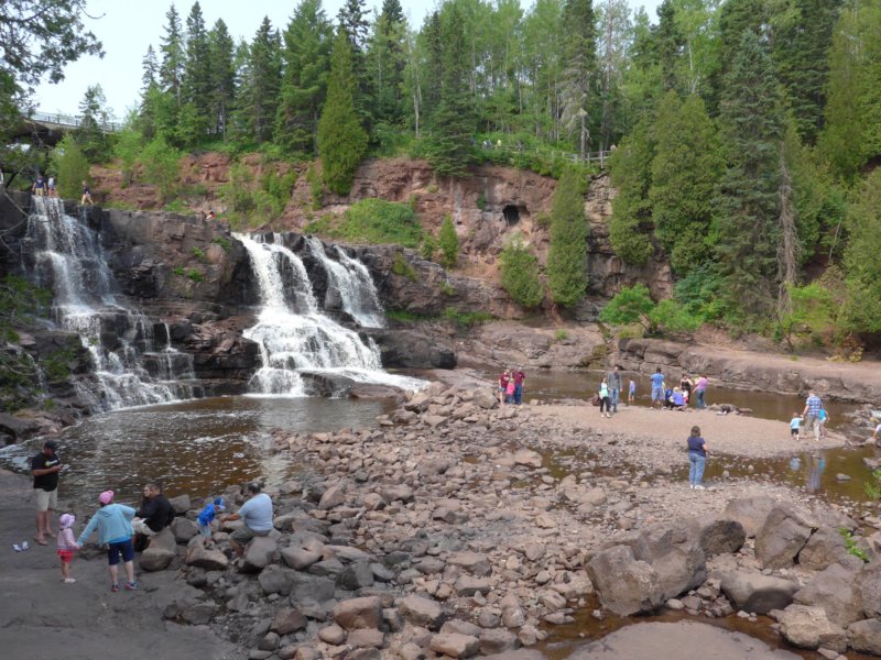 firsttouriststopisingooseberryfallsstateparkthesearethelowerfalls.jpg