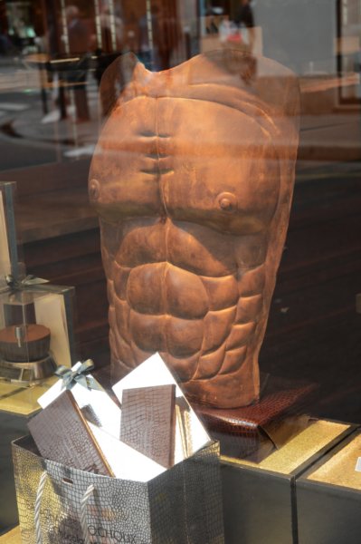 anothersweetstopinfranceasixpackiscalledatablettedechocolat.jpg