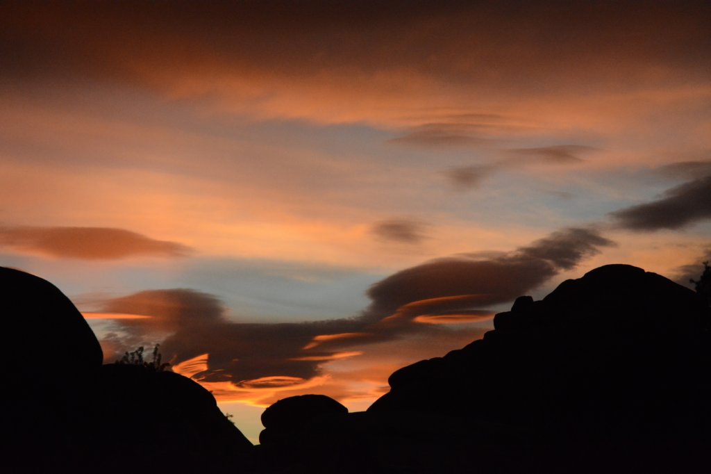 theyhavesunsetsheretoo.jpg